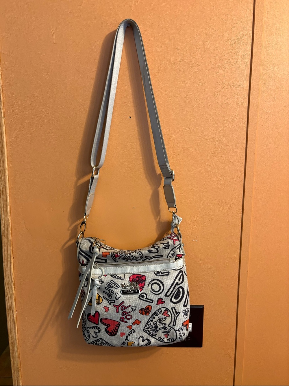 Coach poppy y2k crossbody shoulder bag heart rate - Picture 2 of 11